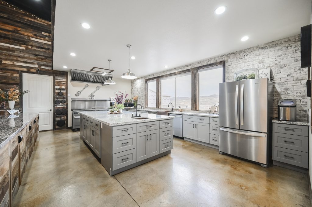 6510 Sunset Drive – 095