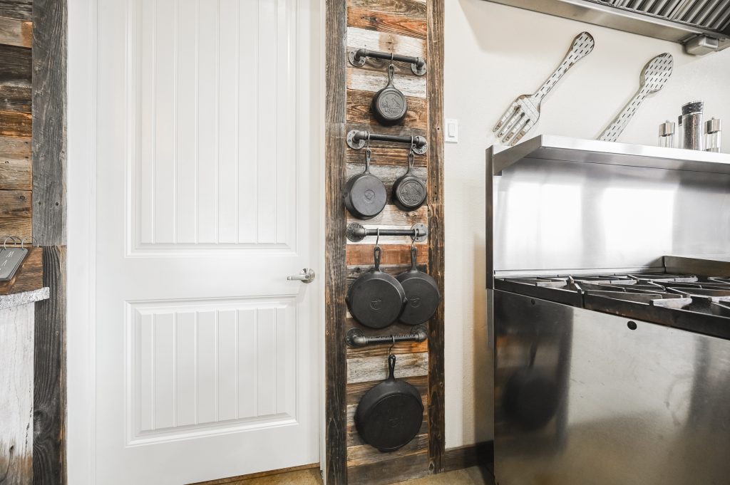 6510 Sunset Drive – 100